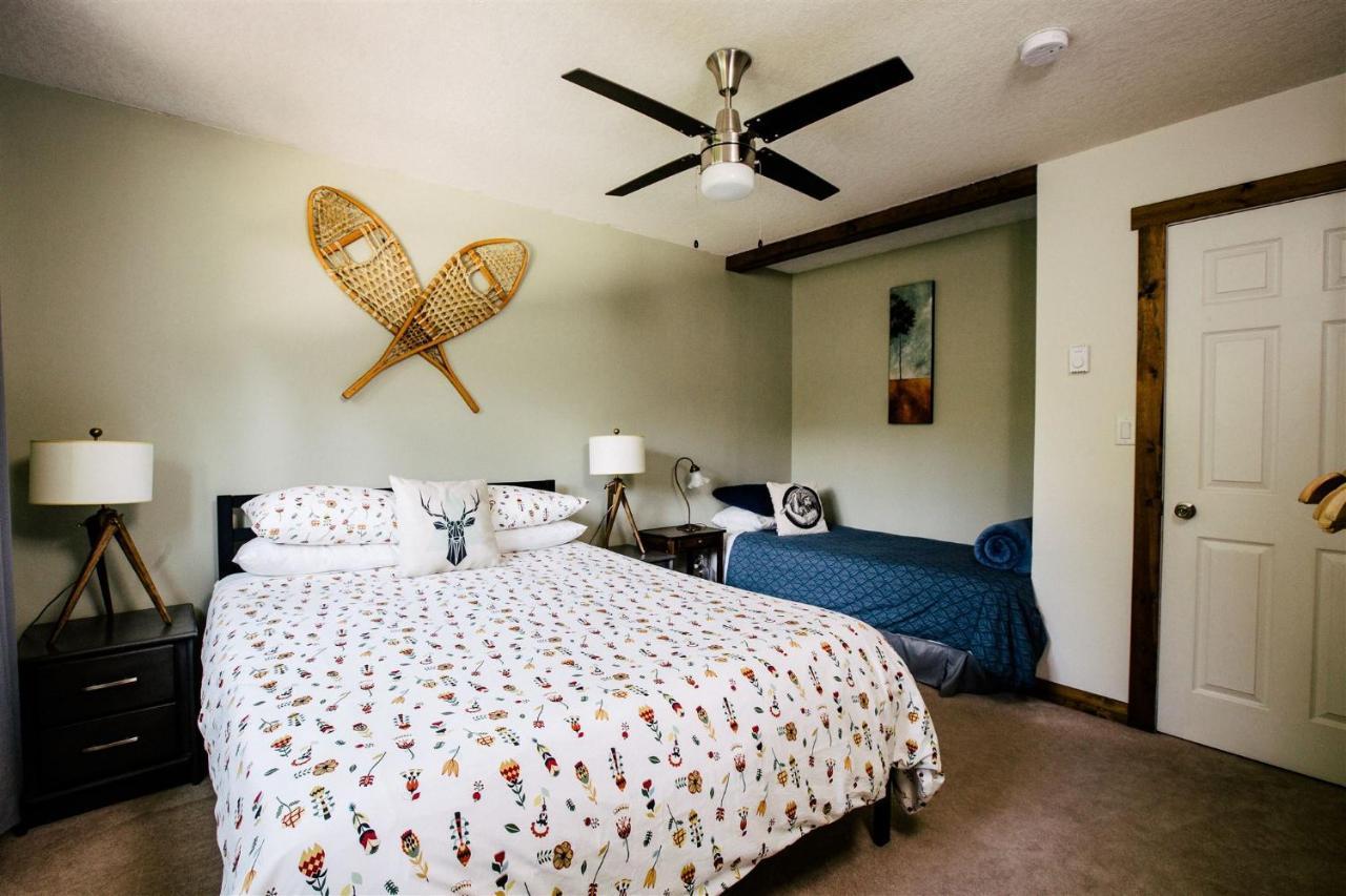 Alpenrose Revelstoke Bed & Breakfast Екстериор снимка