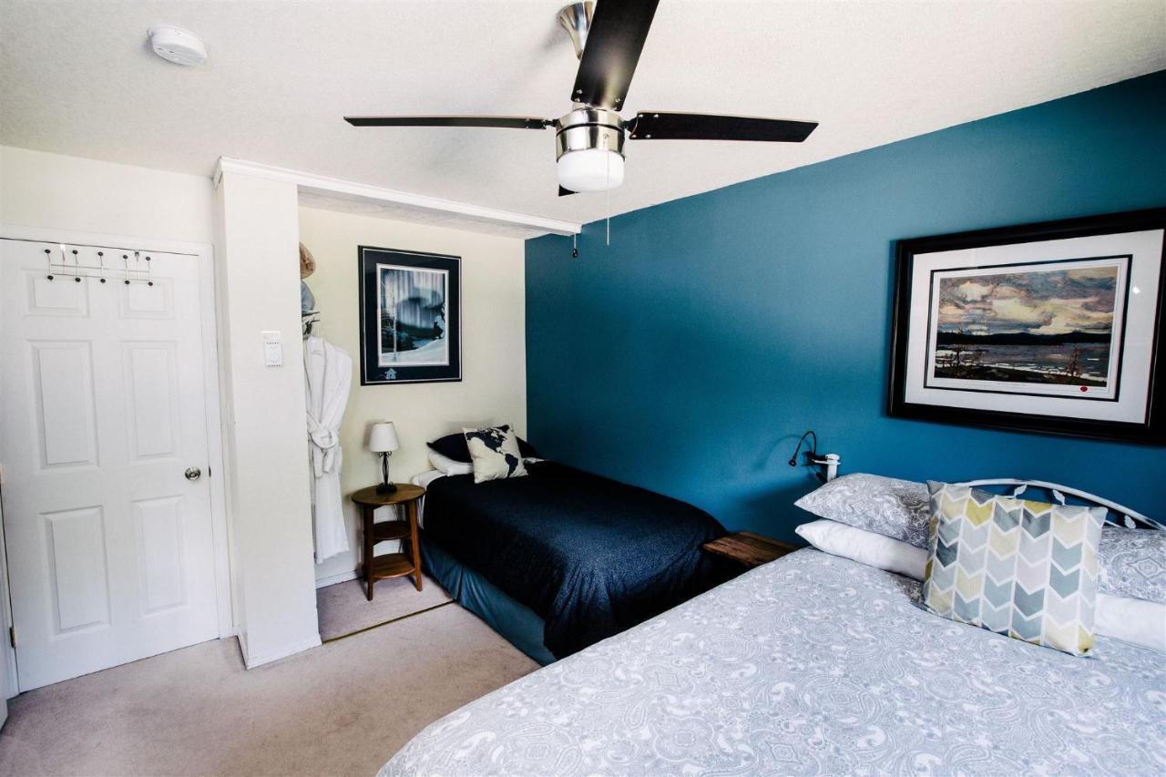 Alpenrose Revelstoke Bed & Breakfast Екстериор снимка